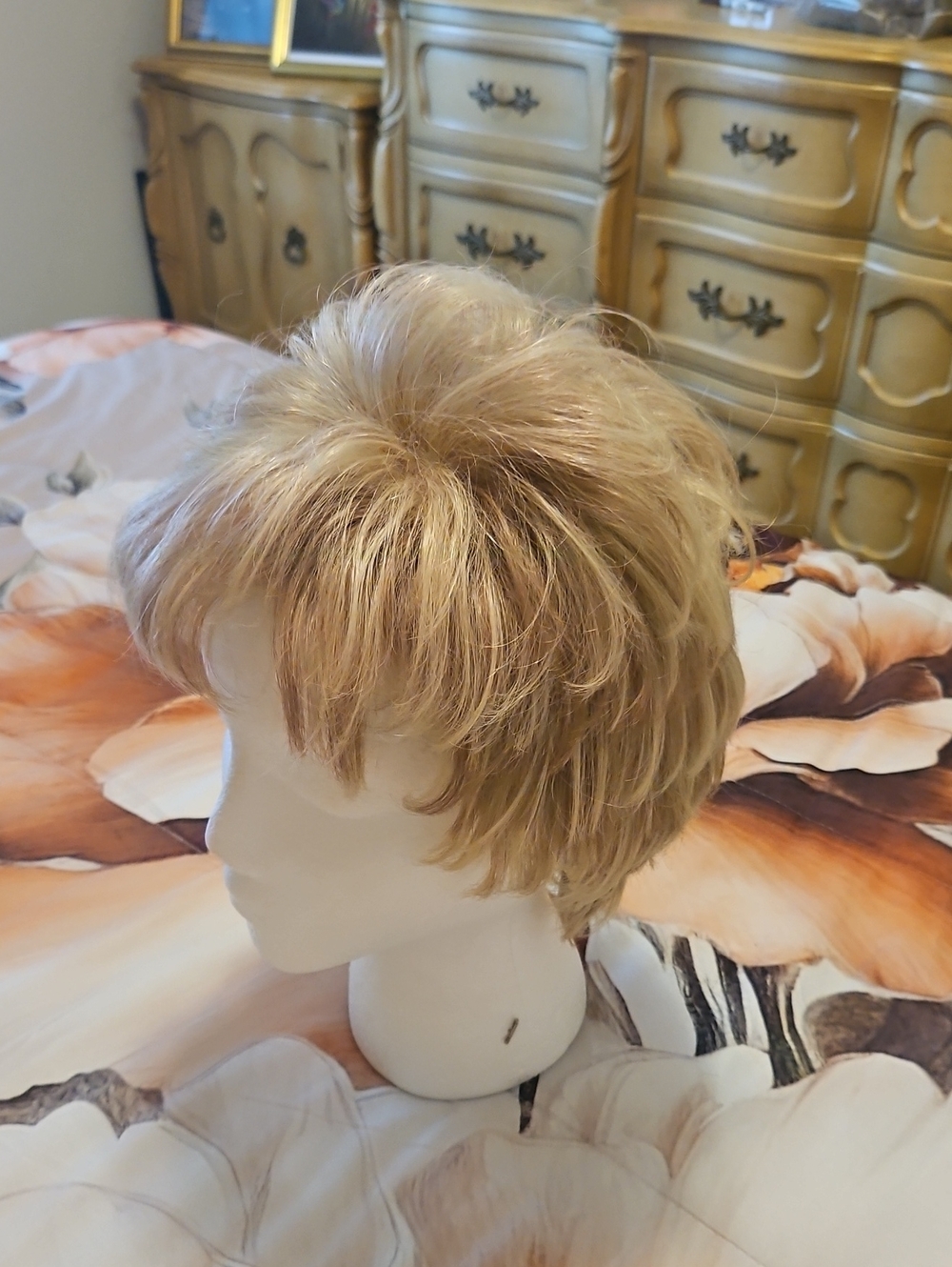 Blond Wig By Estetica Designs Short Cut Nice Inside It's Been Washed Just Shake